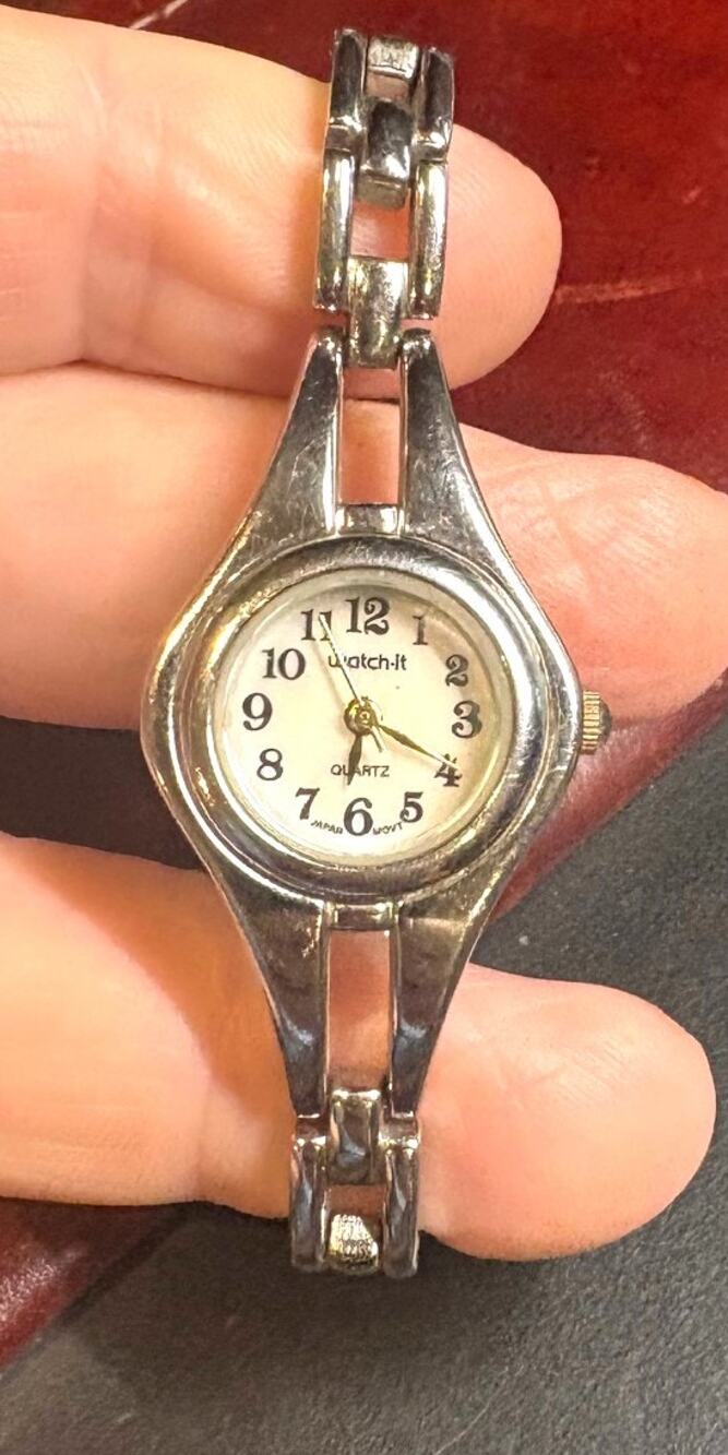 Women's 23mm Silver Tone Watch-it Watch, Bracelet Band